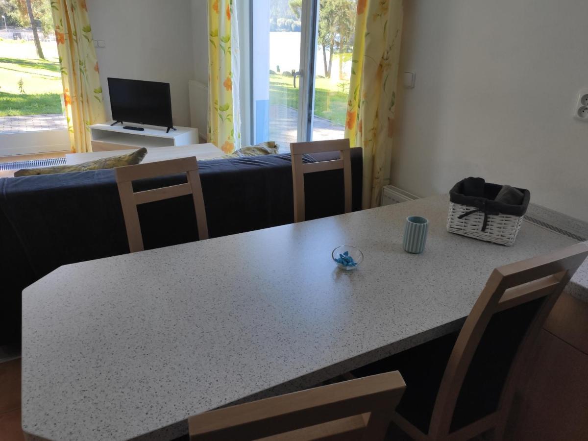 Lipno Riviera - Mysi V Bote Apartment Lipno nad Vltavou Luaran gambar