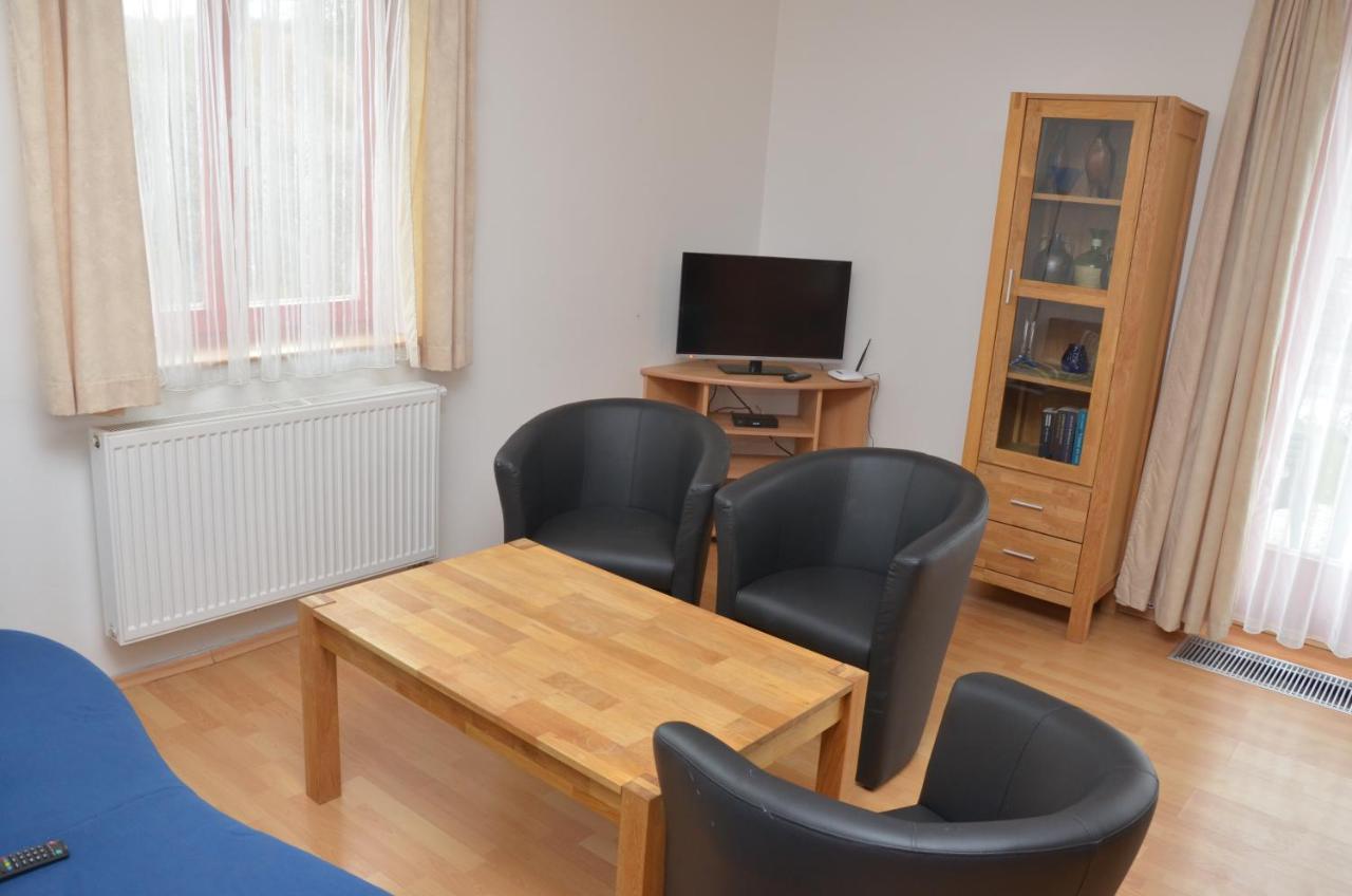 Lipno Riviera - Mysi V Bote Apartment Lipno nad Vltavou Luaran gambar