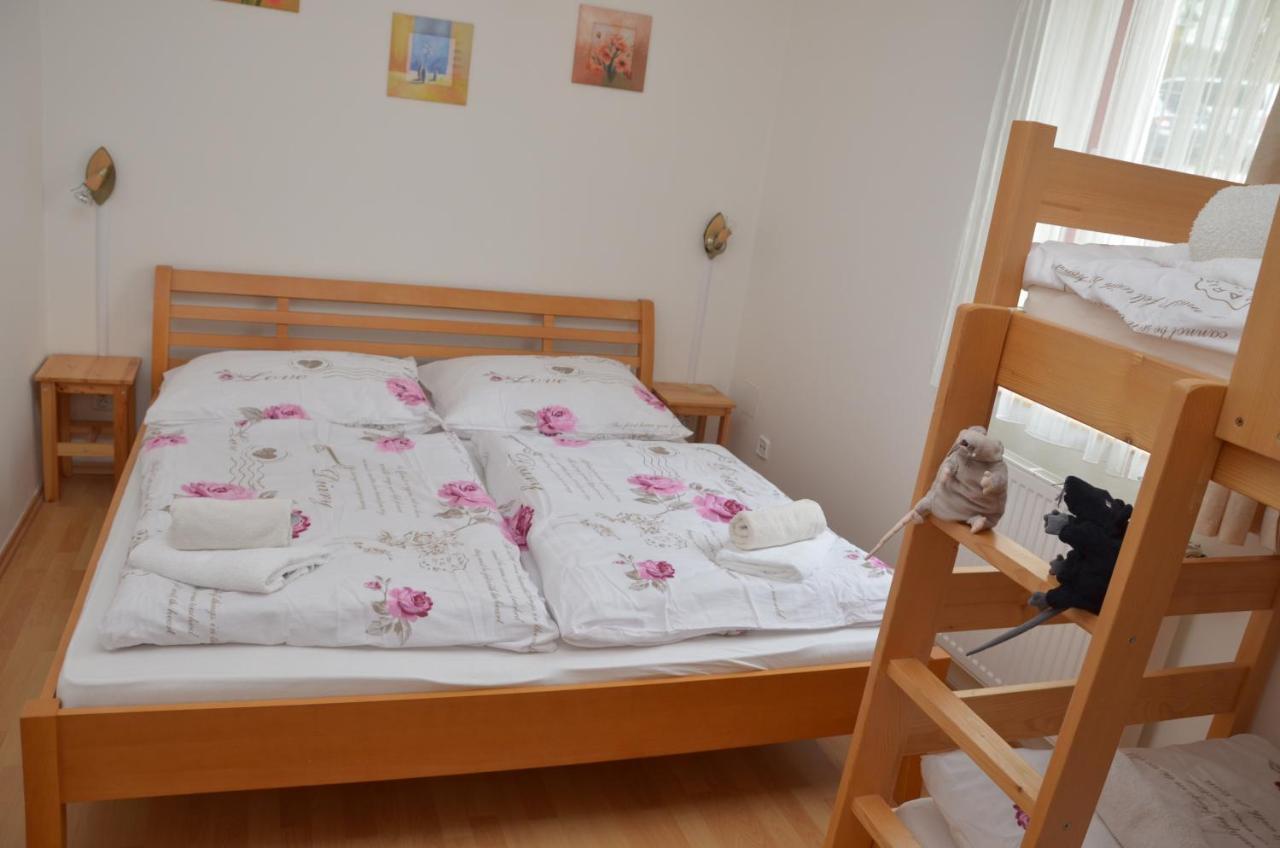Lipno Riviera - Mysi V Bote Apartment Lipno nad Vltavou Luaran gambar