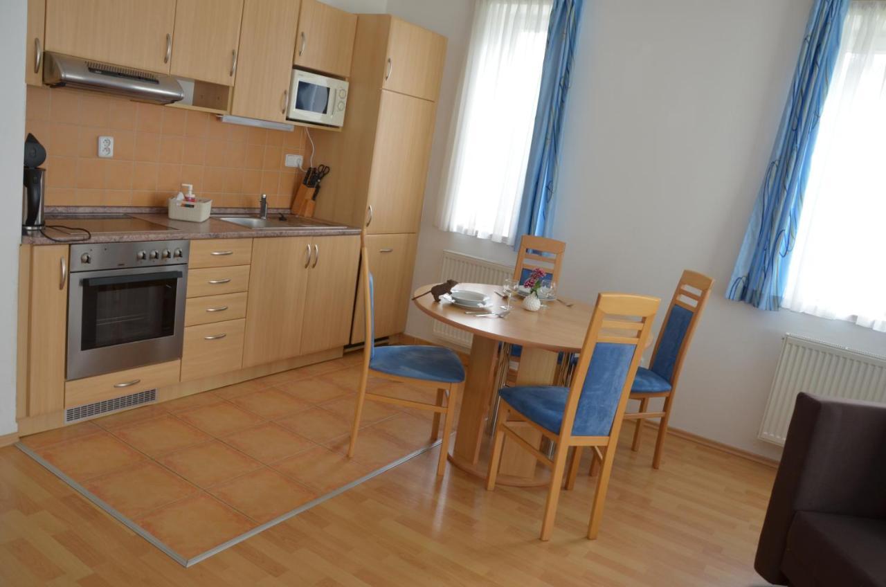Lipno Riviera - Mysi V Bote Apartment Lipno nad Vltavou Luaran gambar